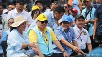 Paslon capres-cawapres nomor urut 2 Prabowo-Gibarn menggelar kampanye akbar di GBK, Senayan, Jakarta, Sabtu (10/2/2024). Sejumlah tokoh di antaranya ketum parpol pengusung turut hadir.