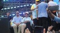 Ada pula anak Prabowo, Didit. 