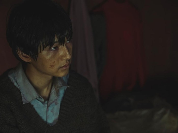 Song Joong Ki dalam film My Name Is Loh Kiwan.