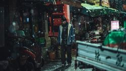 7 Foto Song Joong Ki Jadi Pembelot Korea Utara 7 Foto Song Joong Ki Jadi Pembelot Korea Utara