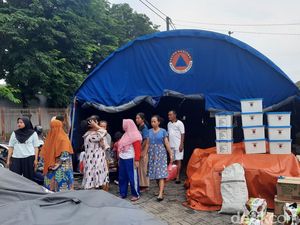 Seribuan Warga Demak Korban Banjir Ngungsi ke Kudus, Butuh Bantuan Pakaian