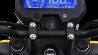 Sementara untuk urusan fitur, meskipun FZ-X Chrome merupakan motor naked, namun pabrikan tetap menyematkan teknologi canggih yang umumnya ditemukan di skuter matik. Mulai dari pencahayaan full LED, kontrol traksi dan panel instrumen LCD yang bisa dihubungkan ke ponsel melalui aplikasi Y-Connect. Foto: Yamaha India.