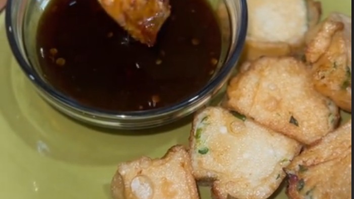 Asmirandah masak pempek sutra