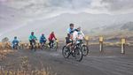 Asyiknya Bersepeda Menyusuri Lautan Pasir Bromo