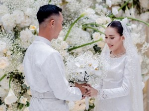 Ayu Ting Ting Mau Balikin Seserahan, Ini Respons Keluarga Muhammad Fardhana