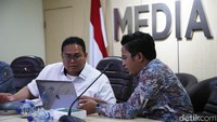 Ketiga, kampanye, penggunaan politik uang dan/atau ujaran kebencian di sekitar TPS. Keempat, netralitas penyelenggara, ASN, TNI/Polri, Kepala Desa dan/atau Perangkat Desa. 
