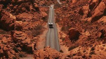 Jalan menuju Planet Jupiter. Foto: (Bored Panda).