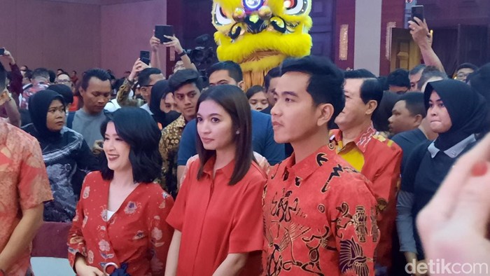 Gibran Rakabuming hadiri perayaan imlek di Glodok, Jakarta