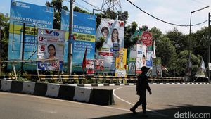 Hari Pertama Masa Tenang, Masih Banyak APK Bertebaran di Jakut