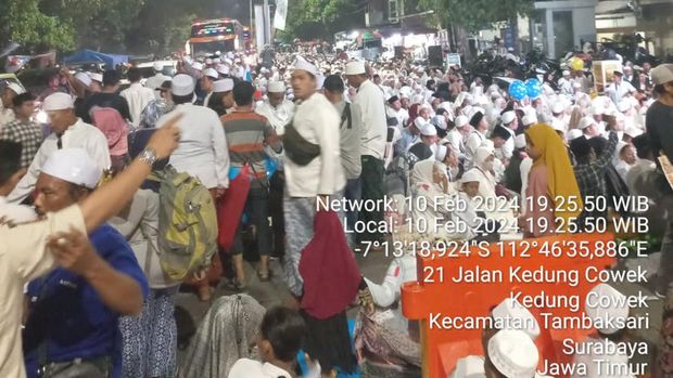 Haul akbar di surabaya macetkan Suramadu 2 km