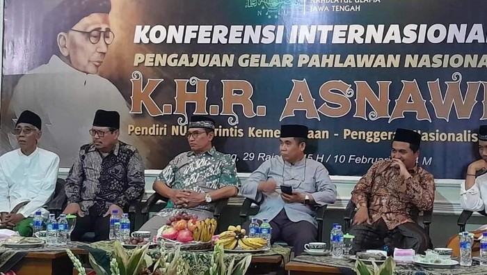 Konferensi internasional ‘Pengajuan Gelar Pahlawan KH. R. M. Asnawi, pendiri dan penggerak Nahdlatul Ulama’, di kantor PWNU Jateng di Jalan Dr Cipto, Semarang, pada Sabtu (10/02/2024).