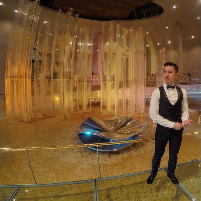 Bukan orang sembarangan, rupanya calon suami Ayu itu merupakan anggota TNI berpangkat Lettu. Dalam tayangan Brownis Trans TV, Ayu mengungkapkan jika ia mengenal Lettu Muhammad Fardhana melalui perjodohan orangtua. Foto: Instagram/@derazala