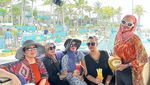 Natalie Sarah Hobi Makan di Teras Rumah hingga Pinggir Pantai