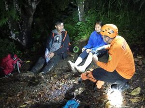 Pendaki Wanita Hipotermia di Gunung Agung, Dievakuasi Tim SAR