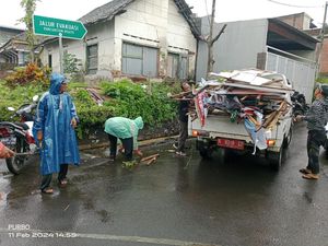 Pj Wali Kota Batu Imbau Peserta Pemilu Turut Bantu Pembersihan APK