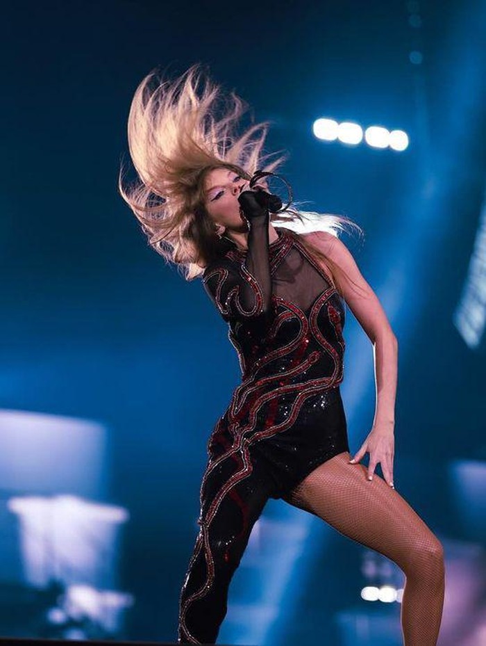Taylor Swift Taylor Swift sukses menggelar 4 panggung The Eras Tour di Tokyo Dome sejak 7-10 Februari 2024.