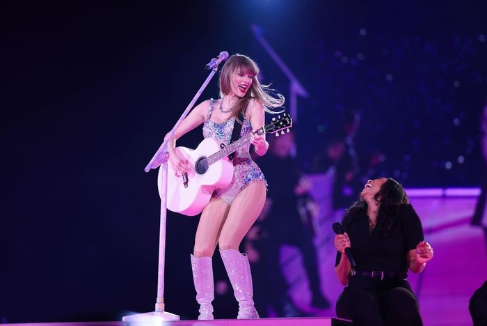 Taylor Swift Taylor Swift sukses menggelar 4 panggung The Eras Tour di Tokyo Dome sejak 7-10 Februari 2024.