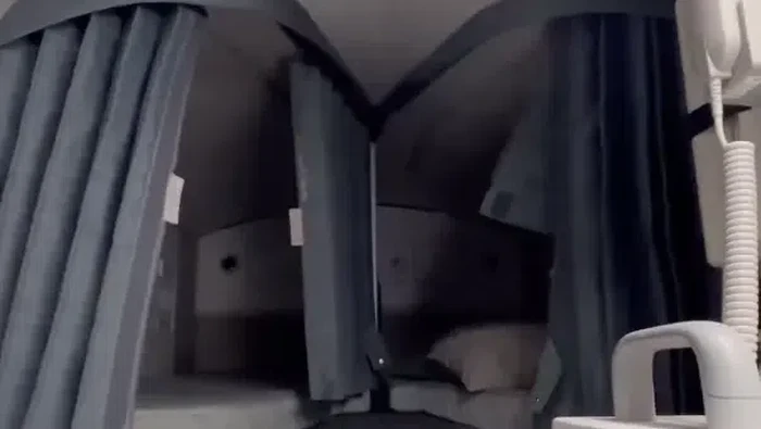 Tempat Tidur Pilot di Pesawat