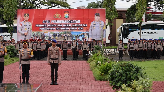Apel pemberangkatan pasukan pengamanan TPS di Mapolda Sulsel.