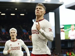 Lini serang MU di musim ini memang lagi suram. Hojlund, Antony, Rashford, sampai Garnacho masih sedikit golnya. Catatan terbaik cuma Hojlund dengan 13 gol di seluruh kompetisi (Reuters)