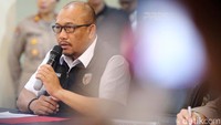 Dirkrimum Polda Metro Jaya Kombes Wira Satya Triputra mengatakan, dari hasil analisis rekaman CCTV, diketahui Dante dan Yudha beraktivitas di kolam renang selama 2 jam 1 menit.