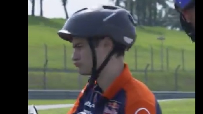 Bibir manyun Pedrosa