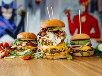 7 Tempat Makan Burger di Jogja yang Enak, Juicy, dan Harganya Terjangkau