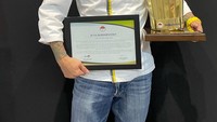 Tak hanya itu, pria kelahiran 20 Juli 1975 juga pernah mendapatkan award dan dinobatkan sebagai Chef of the Year pada 2022 lalu. Foto: Instagram @junarorimpandeyofficial