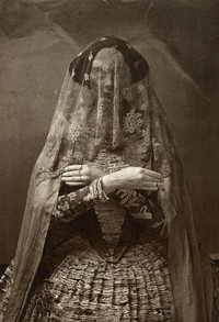 Deretan Foto Punya Latar Belakang Mengerikan
