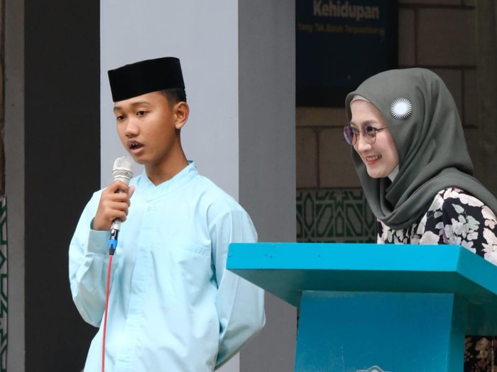 desy ratnasari