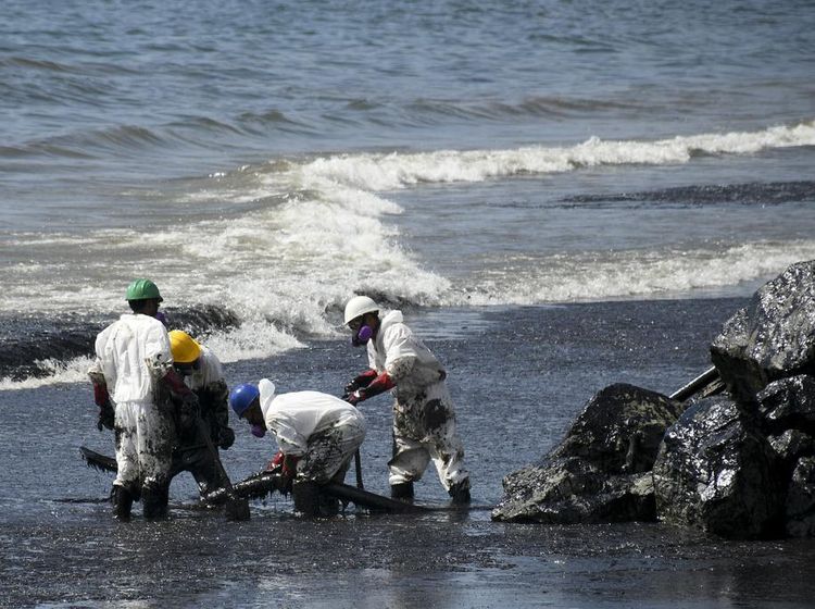 Duh, Tumpahan Minyak Cemari Pantai di Trinidad dan Tobago