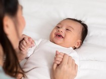 Kadar Hormon Cinta Bayi Dipengaruhi Bahasa Ibu