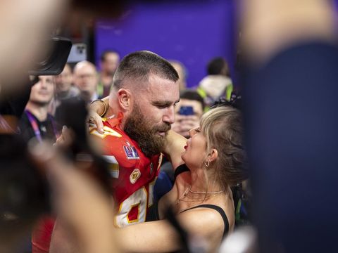 Kemesraan Taylor Swift dan Travis Kelce di Super Bowl 2024
