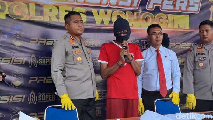 Konferensi pers kasus Ketua PPK Wonogiri Kota yang terlibat kasus ganja di Mapolres Wonogiri.