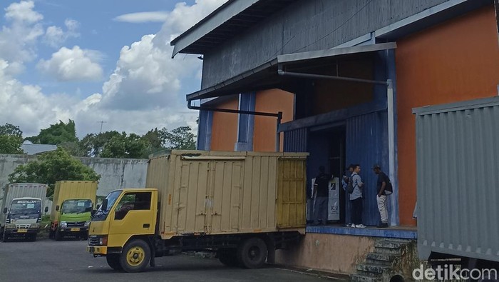 KPU Blitar tambah kendaraan untuk angkut logistik