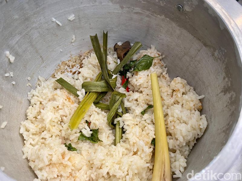 Kuliner Khas Kerajaan Kutai, Nasi Bekepor dan Sambal Raja yang Lezat