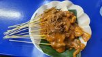 Lamak Bana! 20 Sate Padang Sedap Berempah Ada di Sini