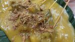 Lamak Bana! 20 Sate Padang Sedap Berempah Ada di Sini