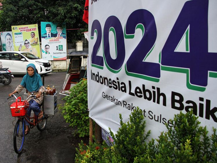 Masa Tenang, APK Masih Bertebaran di Makassar