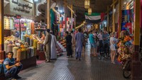 Dubai dikenal sebagai negara maju dengan berbagai kemewahannya. Tak hanya tata kota yang megah, ternyata di Dubai ada juga pasar rempah yang menarik perhatian pengunjung. Foto: Istimewa