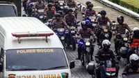 Personel gabungan dilepas untuk melakukan pengamanan TPS di wilayah Kabupaten Bogor, Jawa Barat, Senij (12/2/2024).