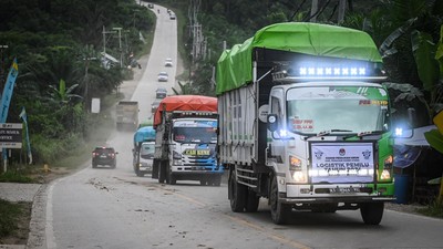 Penampakan Logistik Pemilu 2024 Tiba di Kawasan IKN