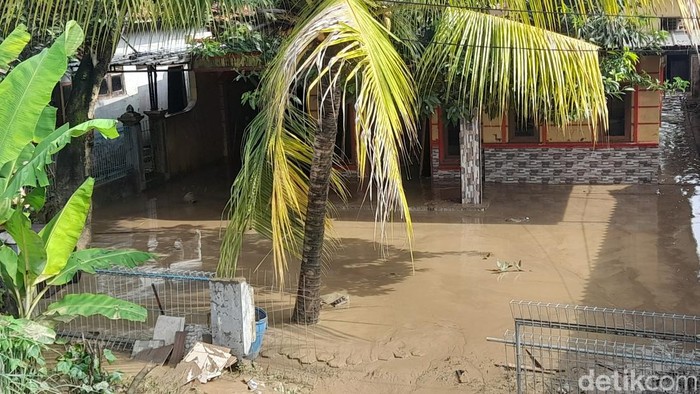 Potret Dampak Banjir di Kecamatan Ujungjaya, Sumedang Potret Dampak Banjir di Kecamatan Ujungjaya, Sumedang
