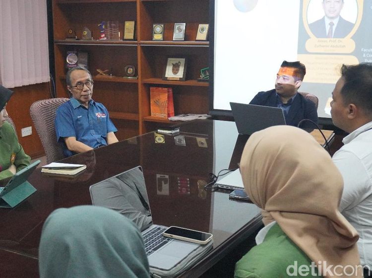 Potret Mahasiswa S2 Ilmu Komunikasi UPNVJ Kuliah Komunikasi Krisis di UPM