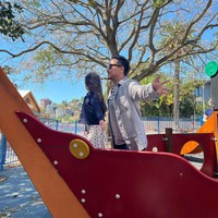 Melalui unggahan di akun Instagram juga terlihat jika Zalina sering bepergian bersama kedua orangtuanya. Zalina sudah beberapa kali berlibur ke luar negeri bersama orangtuanya. Foto: Instagram: @raisa6690