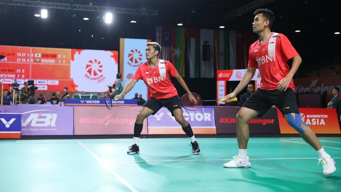 Ganda putra Indonesia Bagas Maulana/Muhammad Shohibul Fikri di Badminton Asia Team Championships 2024.