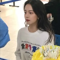 Banyak netizen memperbincangkan kecantikan Enndme yang familiar. Beberapa mengatakan jika ia mirip dengan Jisoo BLACKPINK dan cocok jadi idol KPop. Adapun yang mengiranya memang seorang selebriti. Foto: Instagram @enndm_e