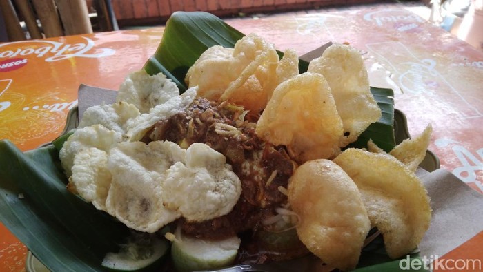 Gado-gado Khas Cirebon Ibu Ipeh