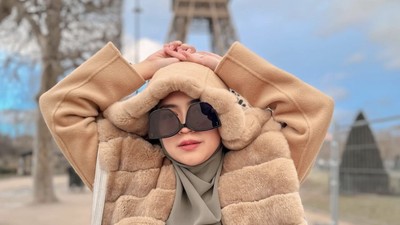 Foto: OOTD Ria Ricis Liburan ke Eropa Setelah Gugat Cerai Teuku Ryan