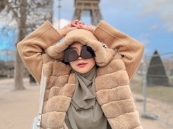 Foto: OOTD Ria Ricis Liburan ke Eropa Setelah Gugat Cerai Teuku Ryan